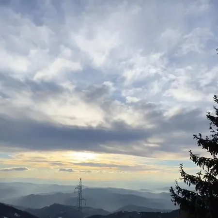Apartment Waves Kopaonik, Hill